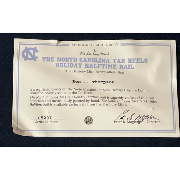 Retired Danbury Mint NCAA UNC Carolina Tar Heels HOLIDAY HALFTIME RAIL Train COA
